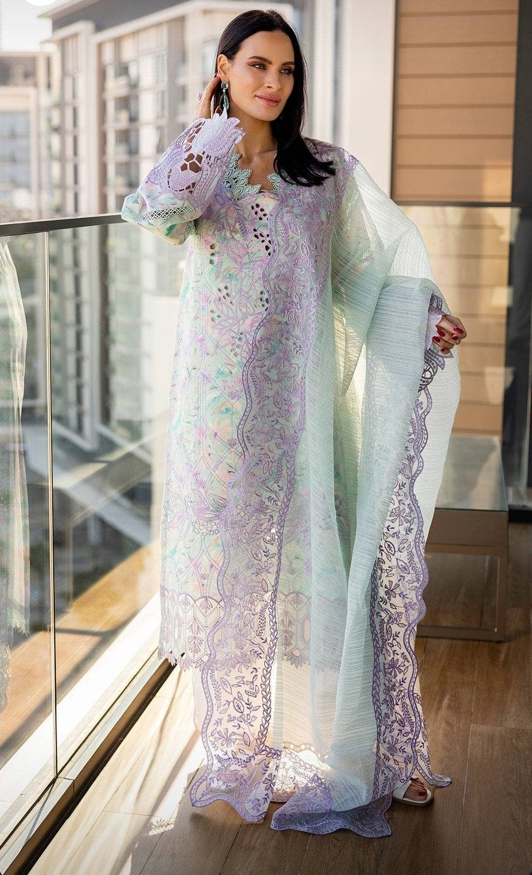 img_rang_rasiya_carnation_awwal_boutique