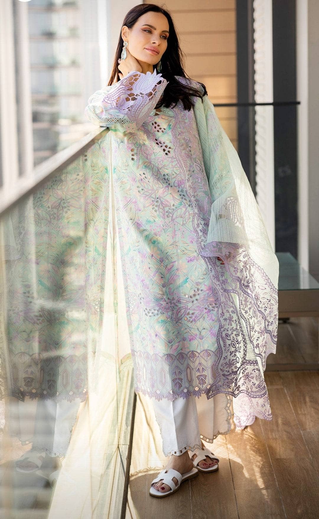 img_rang_rasiya_carnation_awwal_boutique