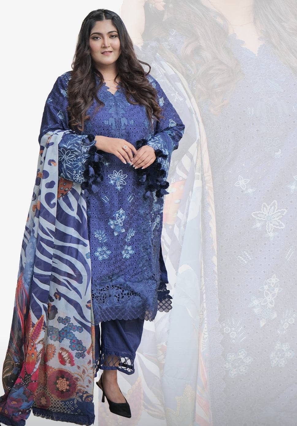 Spotted in Baroque Luxury Lawn 25/EL 01