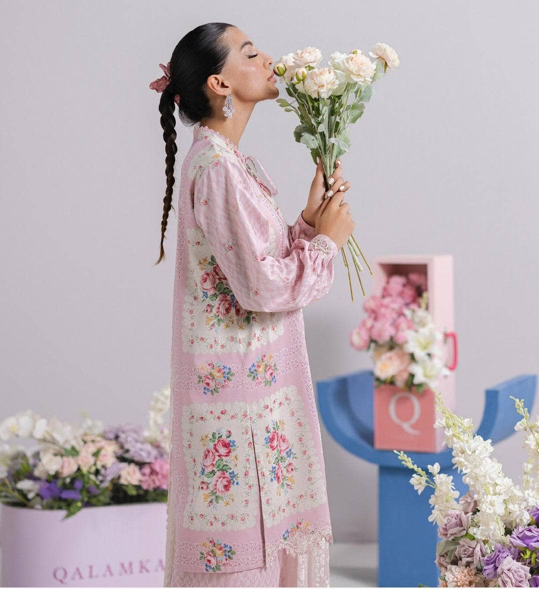 Qalamkar Q Print 25/Vol 2/Kira/02