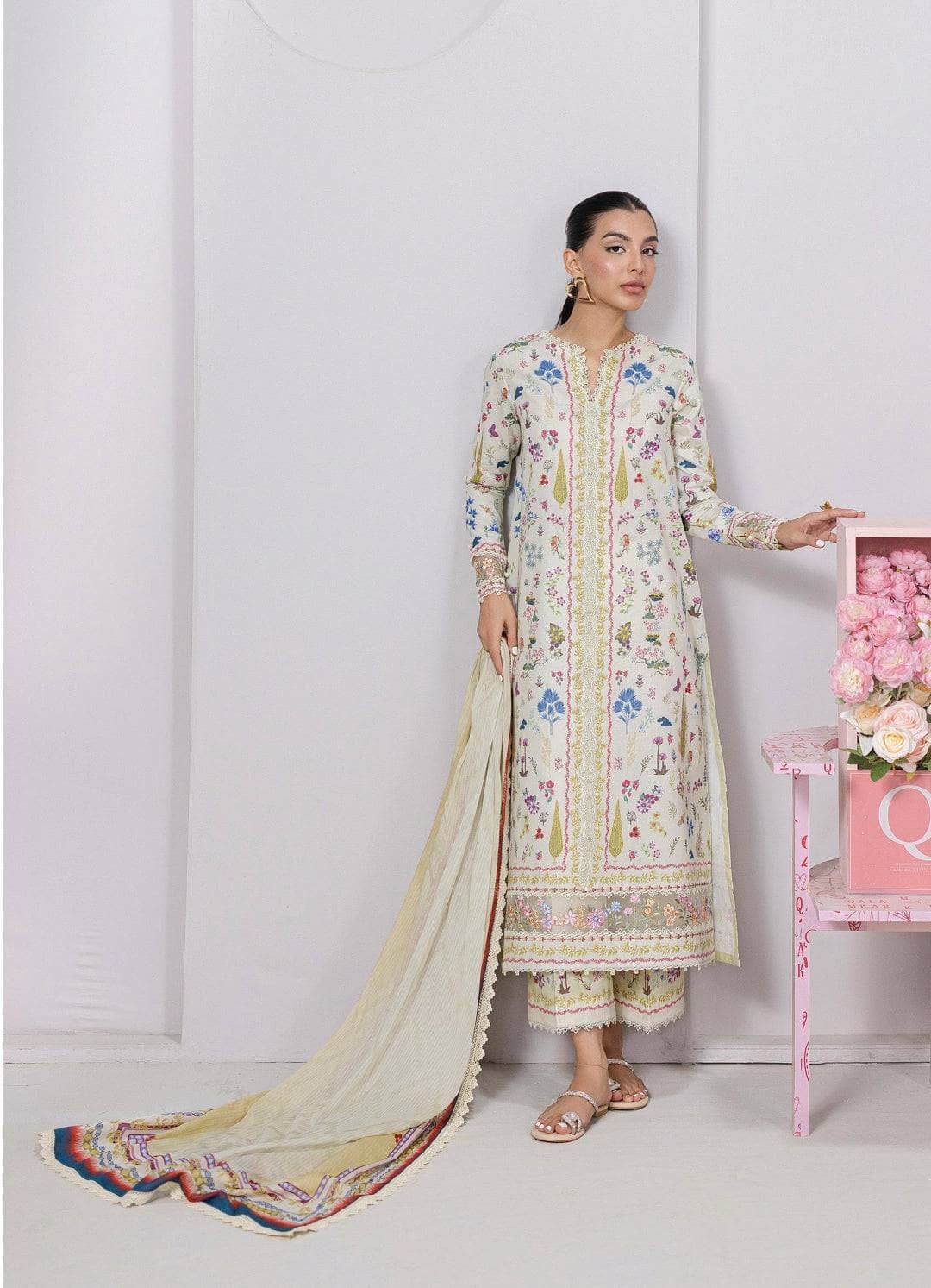 Qalamkar Q Print 25/Vol 2/Hazel/9A