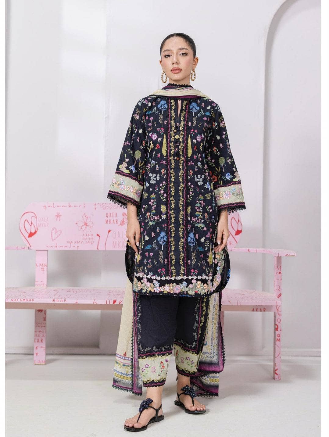 img_qalamkar_q_print_awwal_boutique