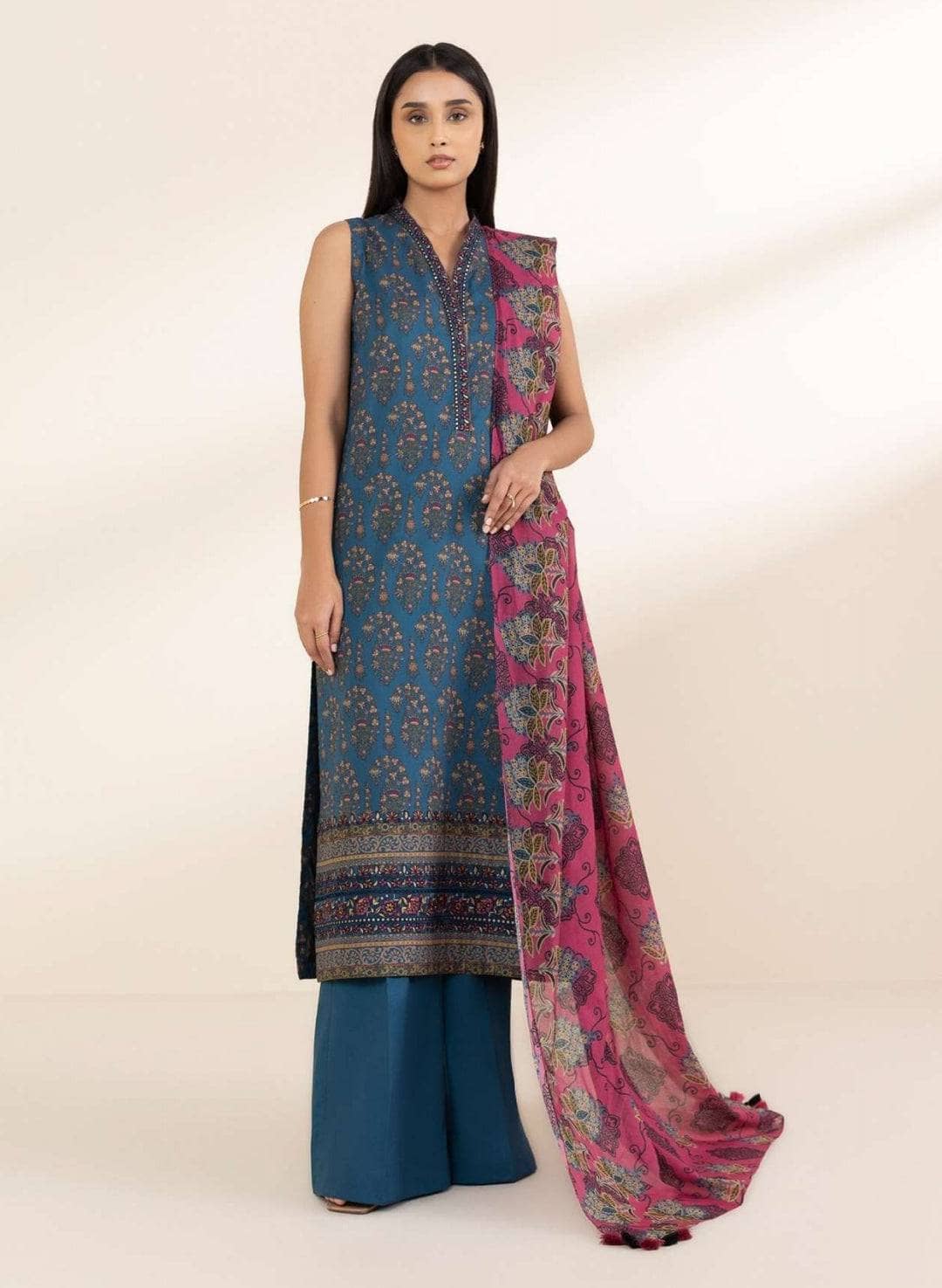 img_sapphire_lawn_awwal_boutique