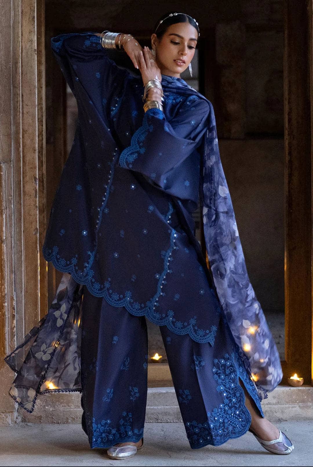 img_cross_stitch_lawn_awwal_boutique