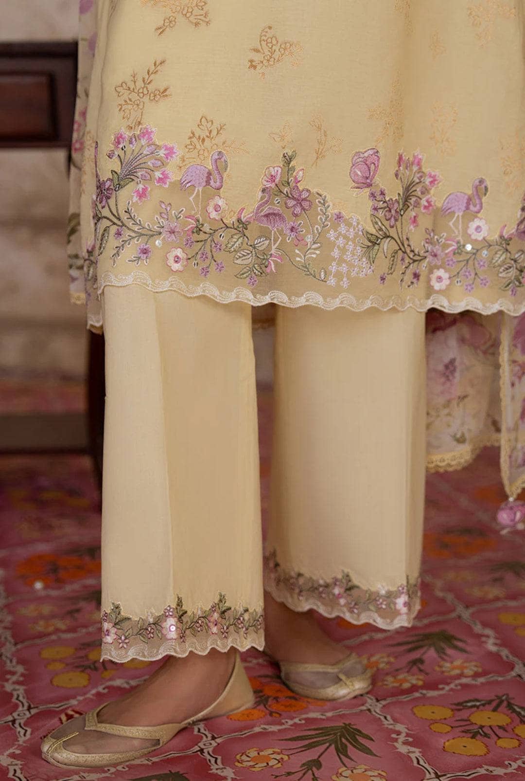 img_cross_stitch_lawn_awwal_boutique