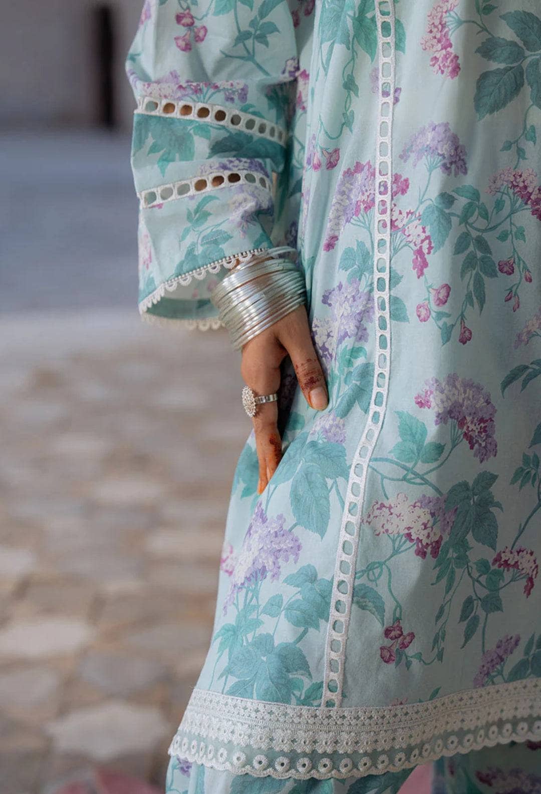 img_cross_stitch_lawn_awwal_boutique