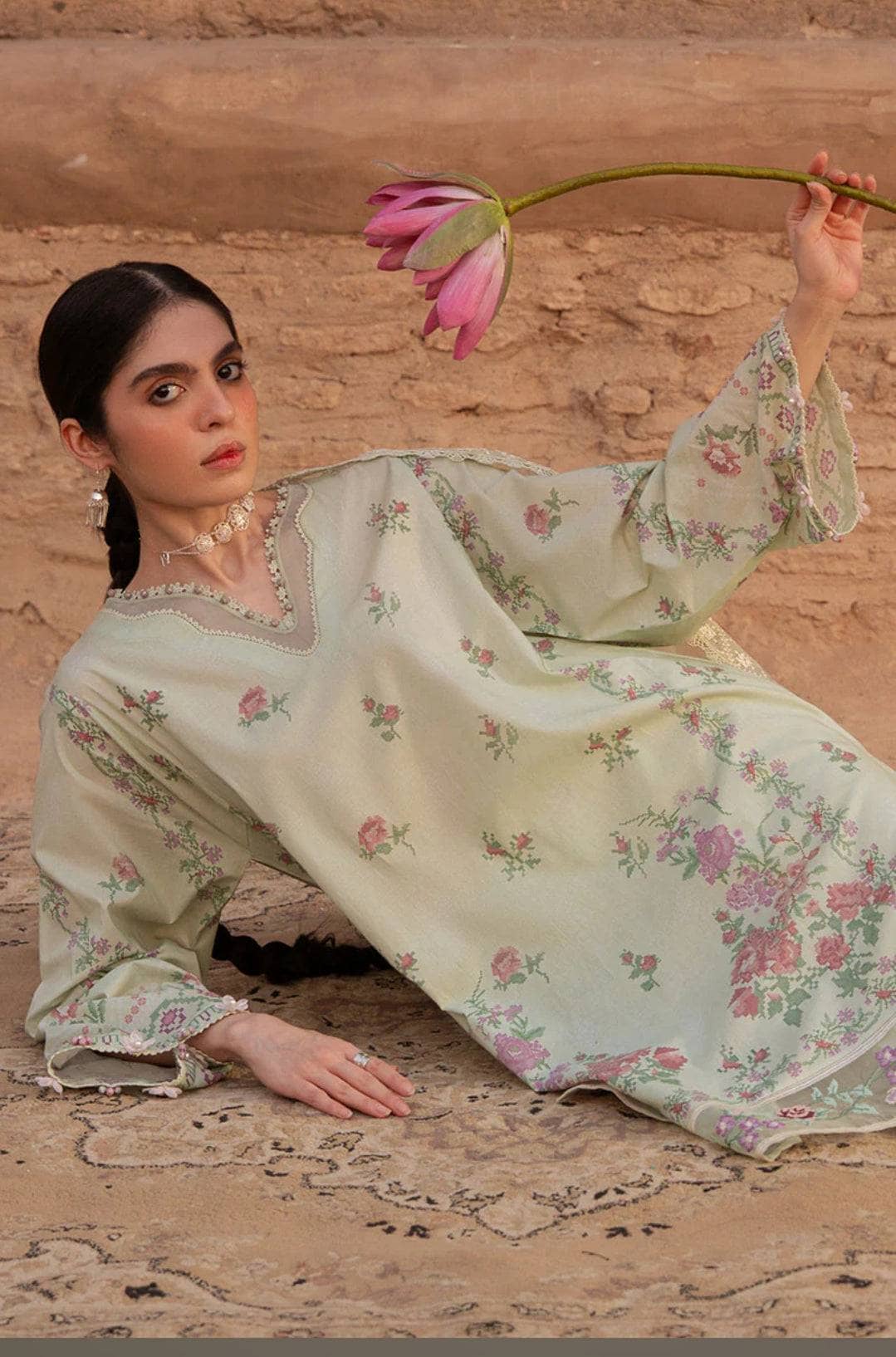 img_cross_stitch_lawn_awwal_boutique