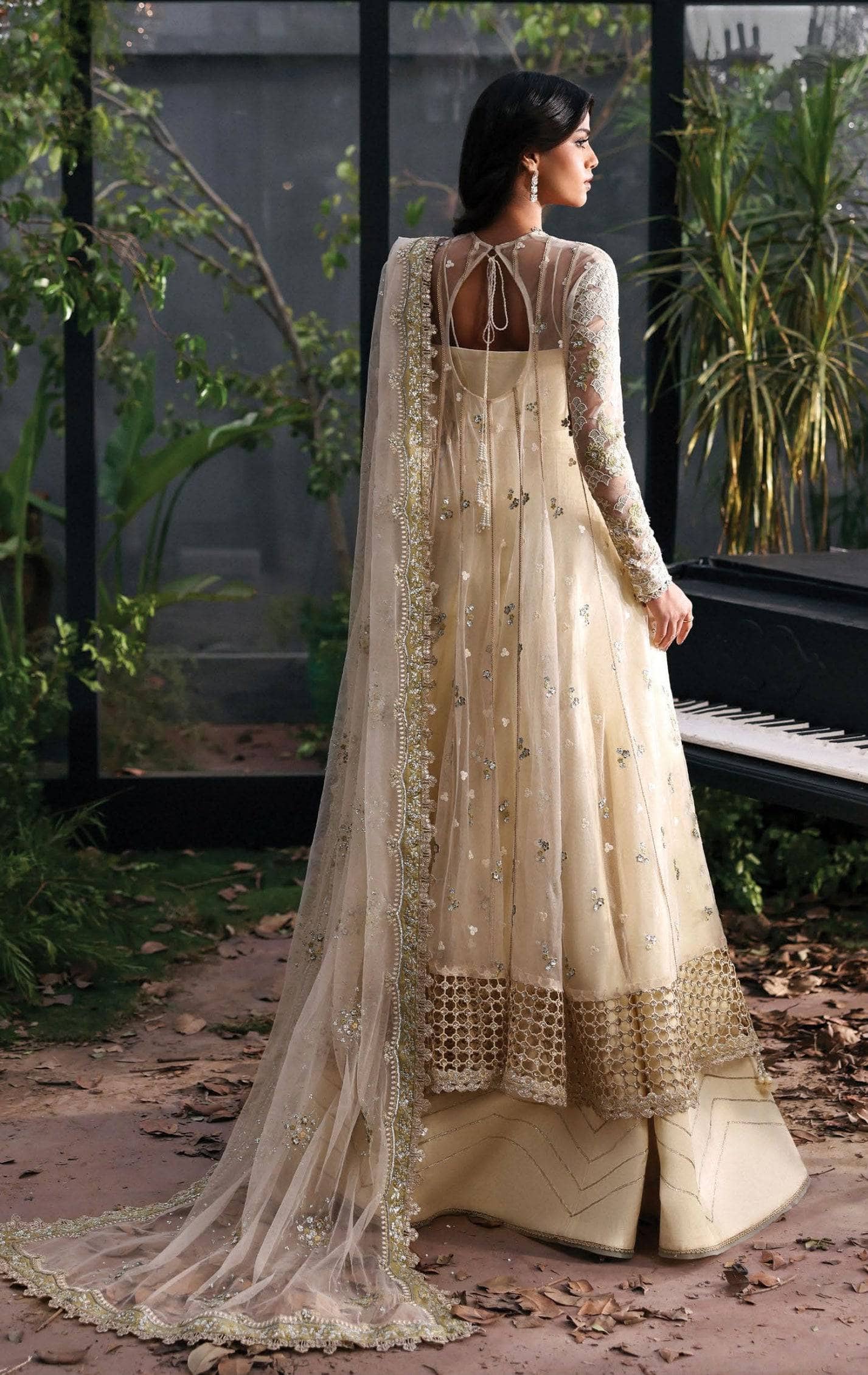 img_afrozeh_la_fuchsia_wedding_bridal_awwal_boutique