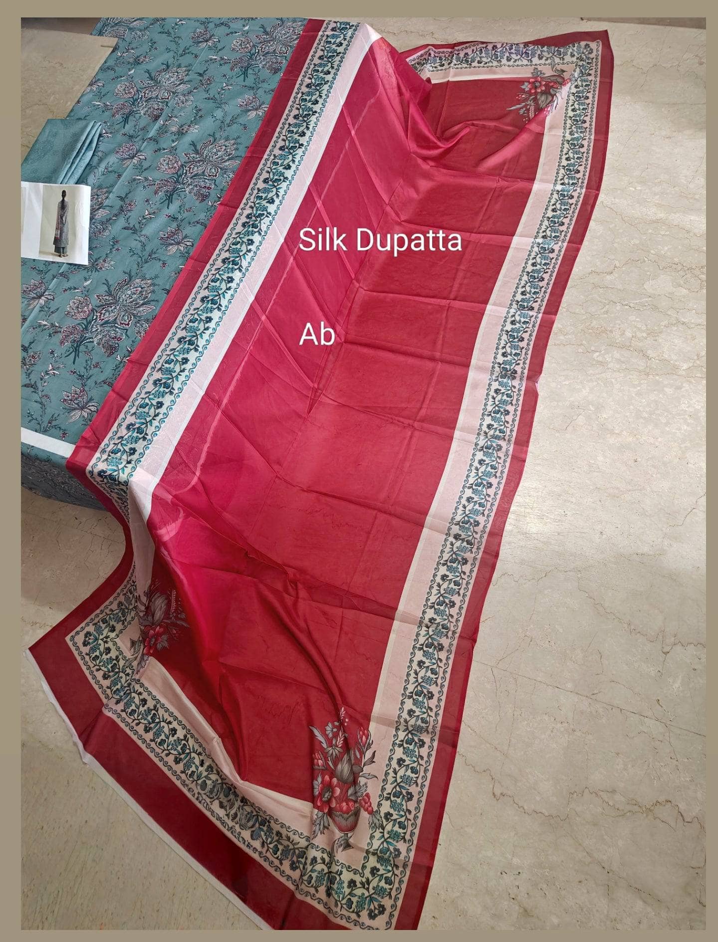 img_zara_shahjahan_coco_prints_awwal_boutique