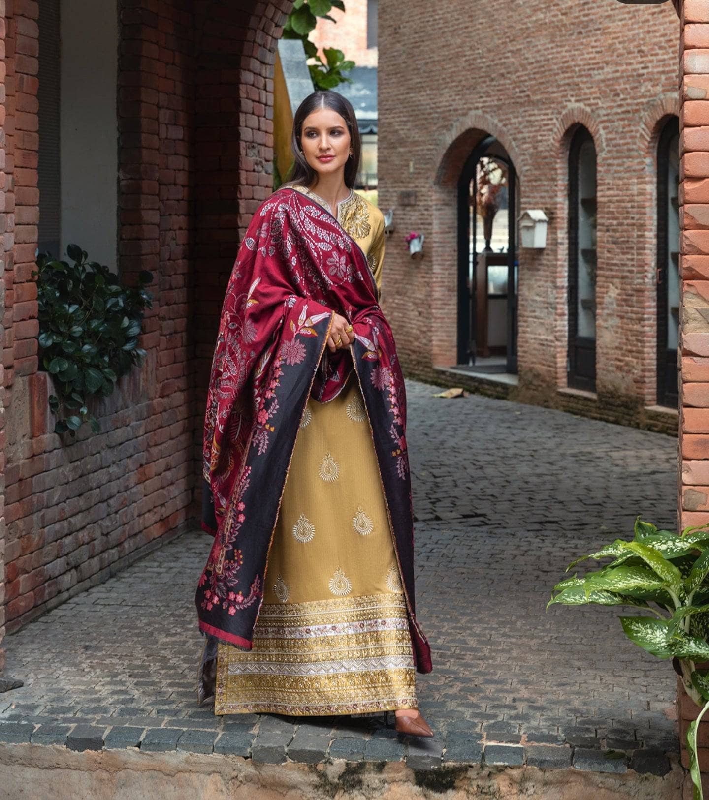 Img_mushq_broadway_awwal_boutique