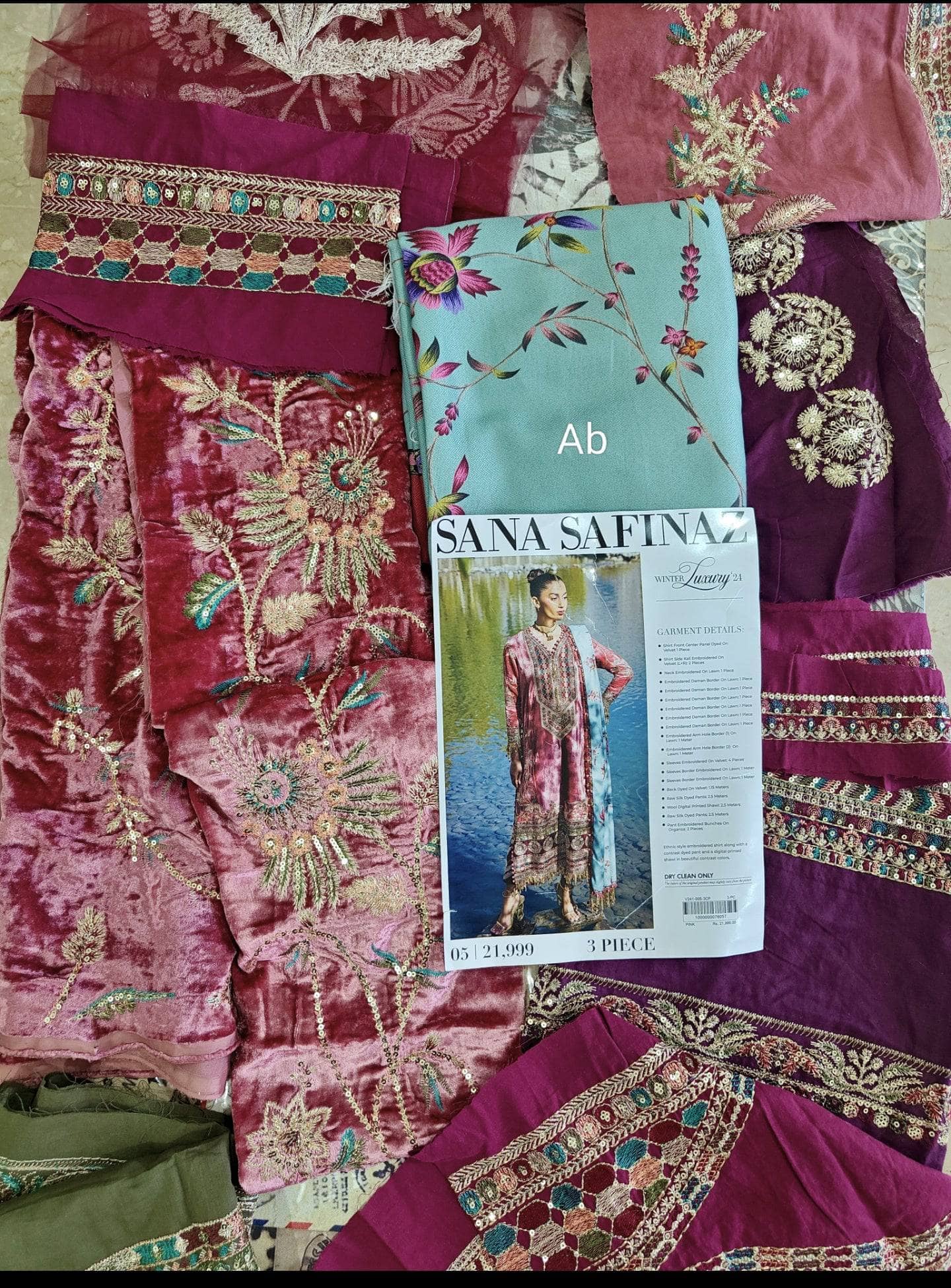 Open Pic/Sana Safinaz Velvet/05