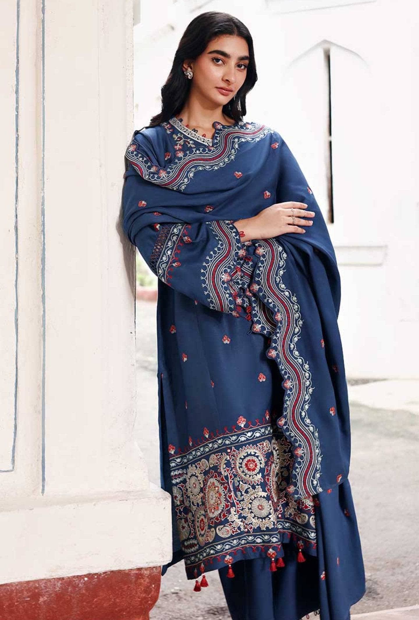 img_cross_stitch_marina_awwal_boutique