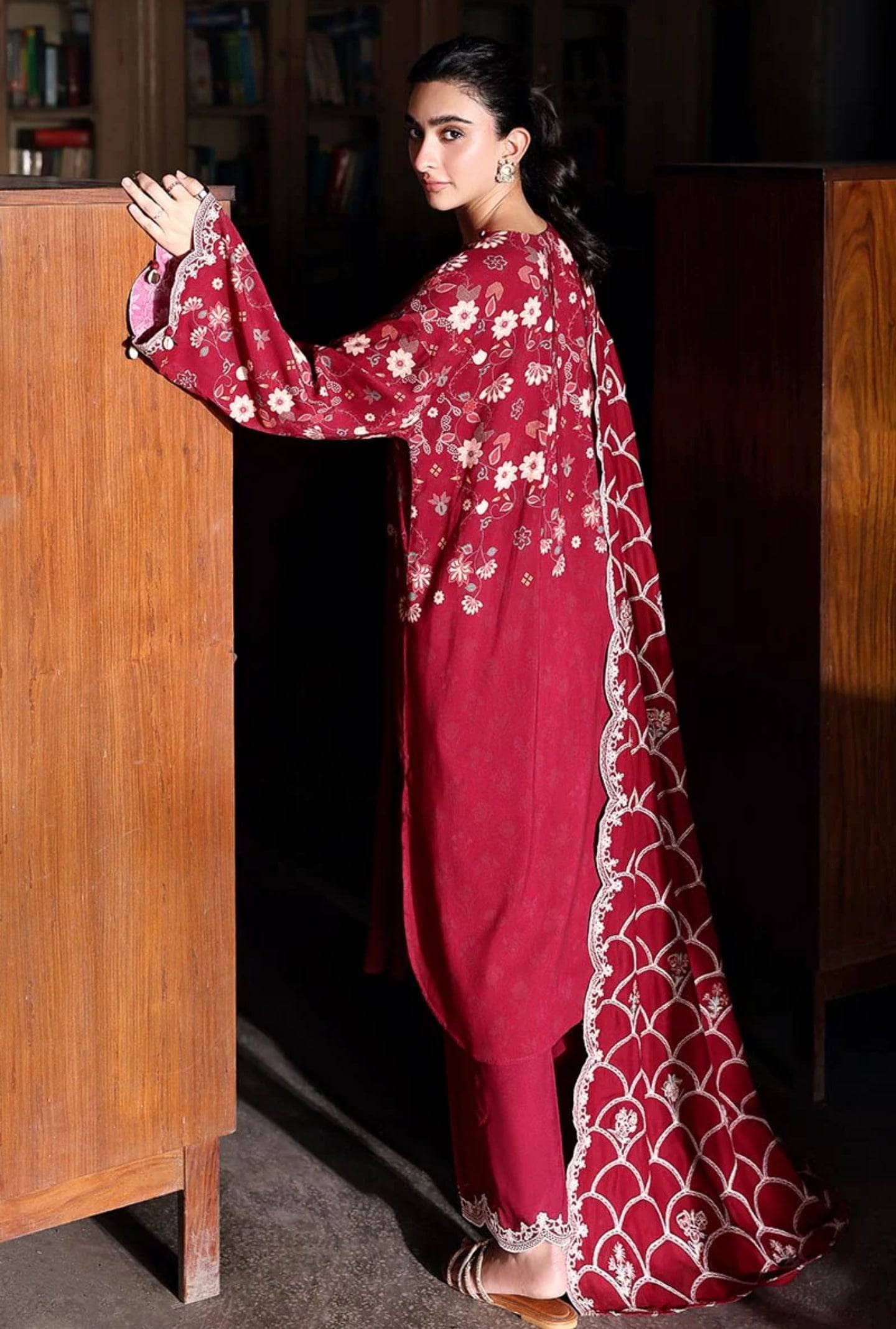 Cross Stitch Linen/Berry Luxe/Maroon