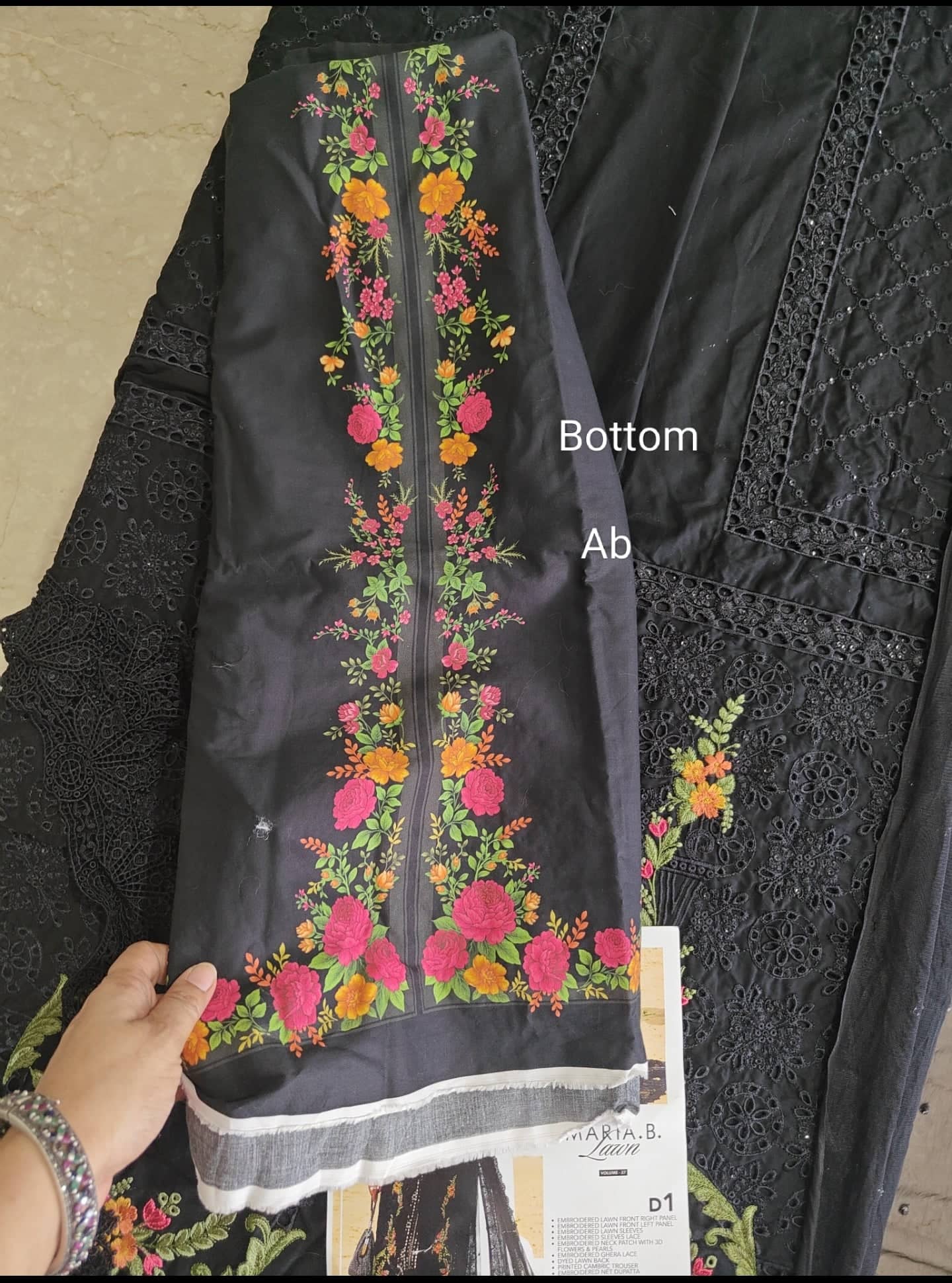 Open Pic/Maria B Luxury Lawn 25/Vol 2/D