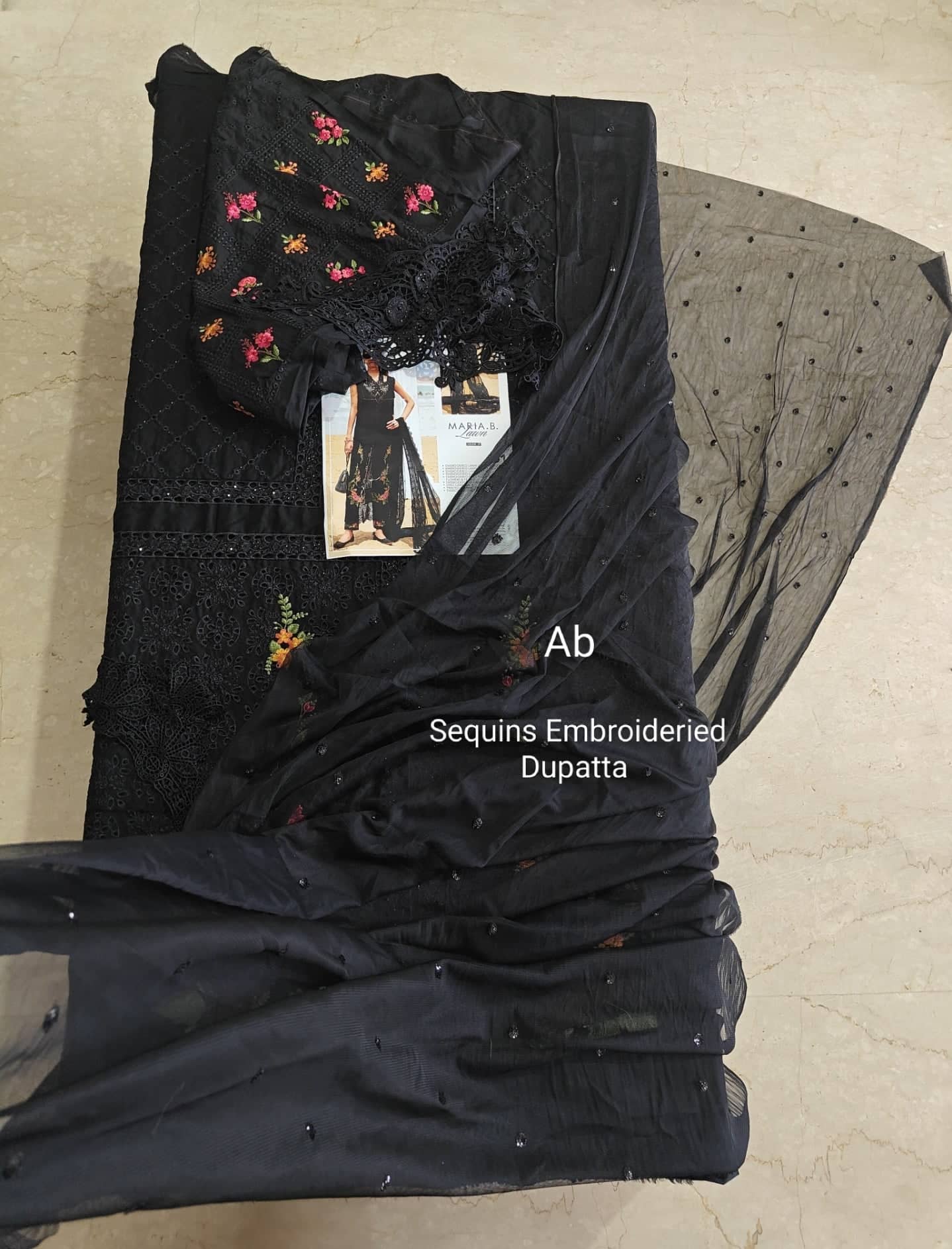 Open Pic/Maria B Luxury Lawn 25/Vol 2/D