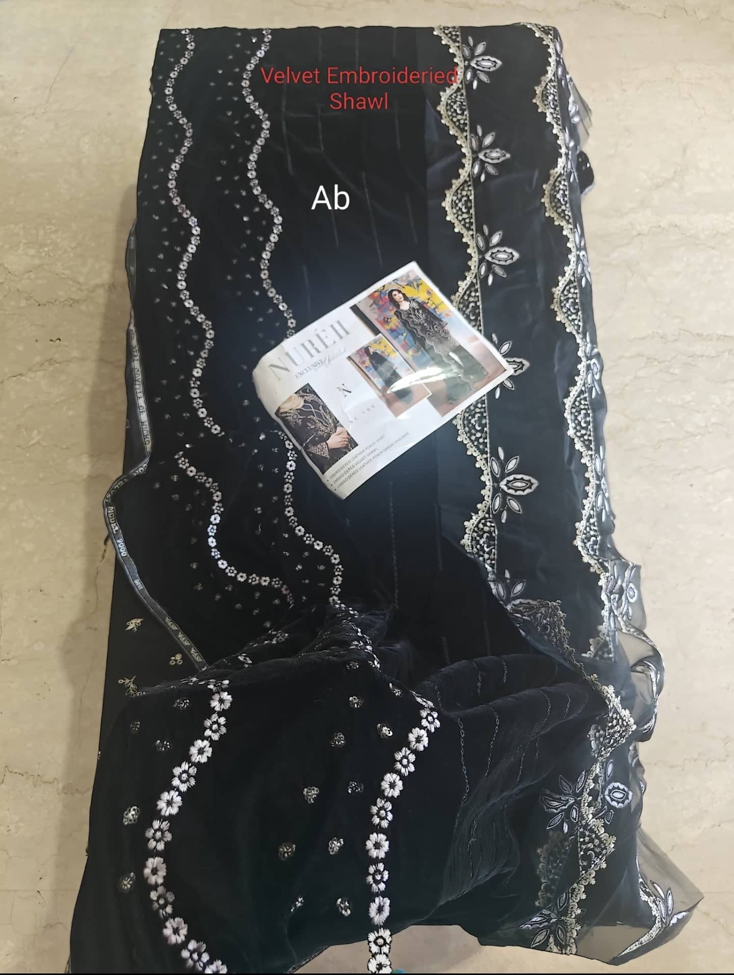 img_nureh_velvet_awwal_boutique