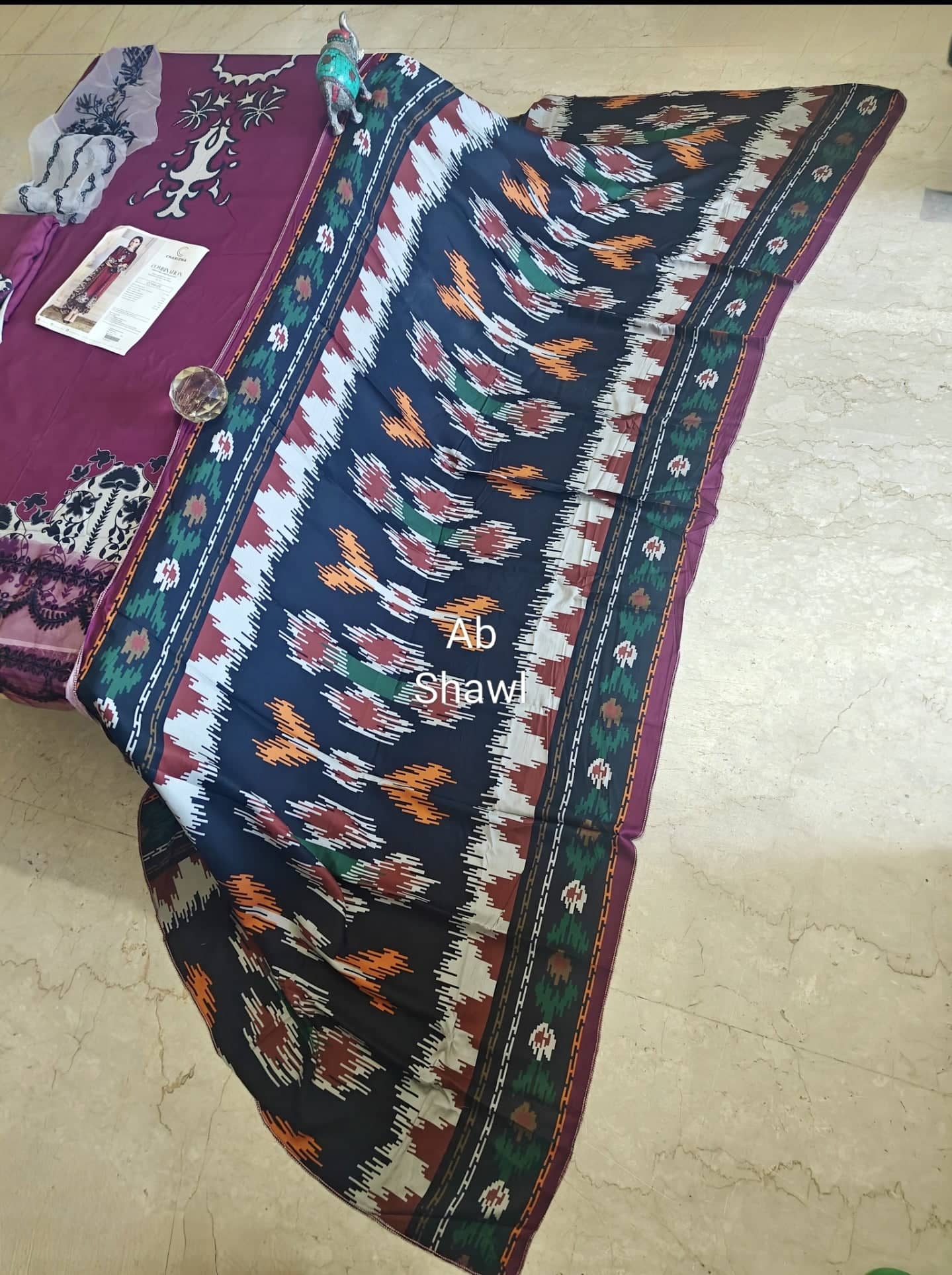 Open Pic/Embroideried Irish Linen Shawl