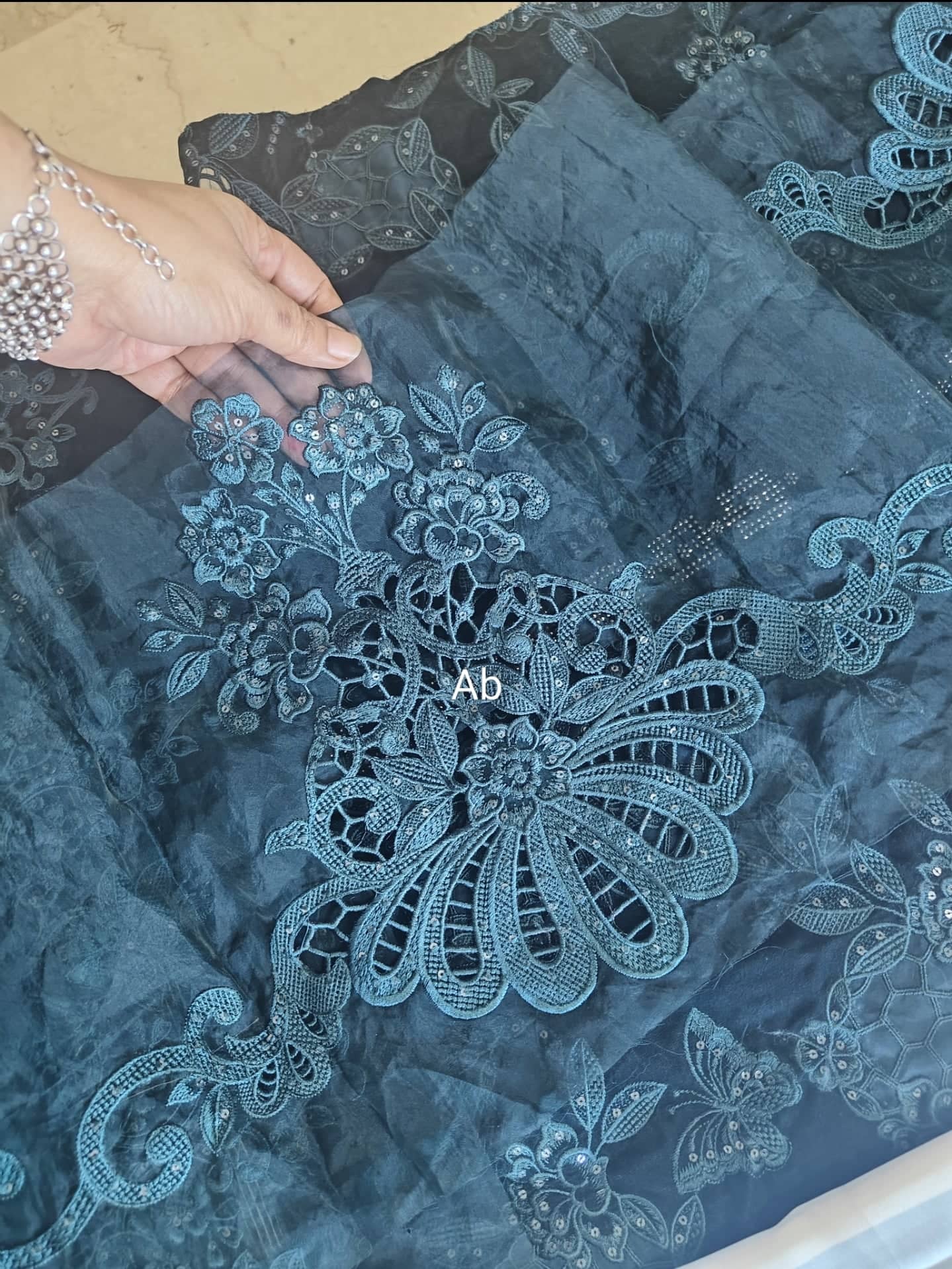 Open Pic//Maria B Winter Luxe/Embroideried Velvet Suit/Silk Wool Shawl/10/Teal