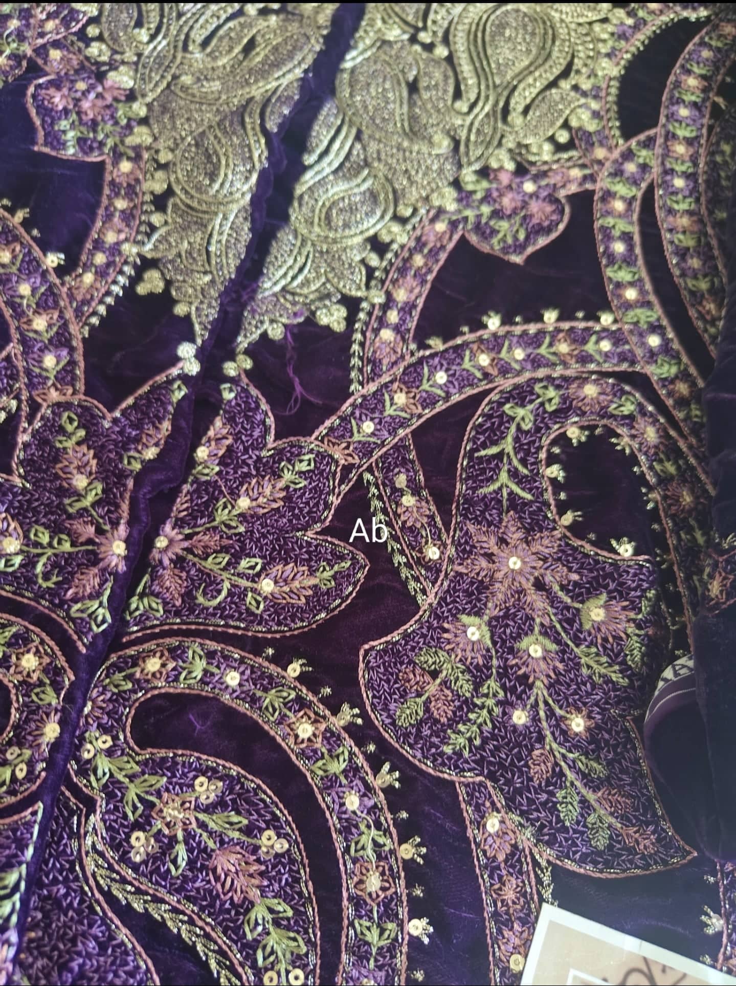 Open Pic/Maria B Winter Luxe 25/Embroideried Velvet Suit/Velvet Palachi Shawl/11/Dark Purple