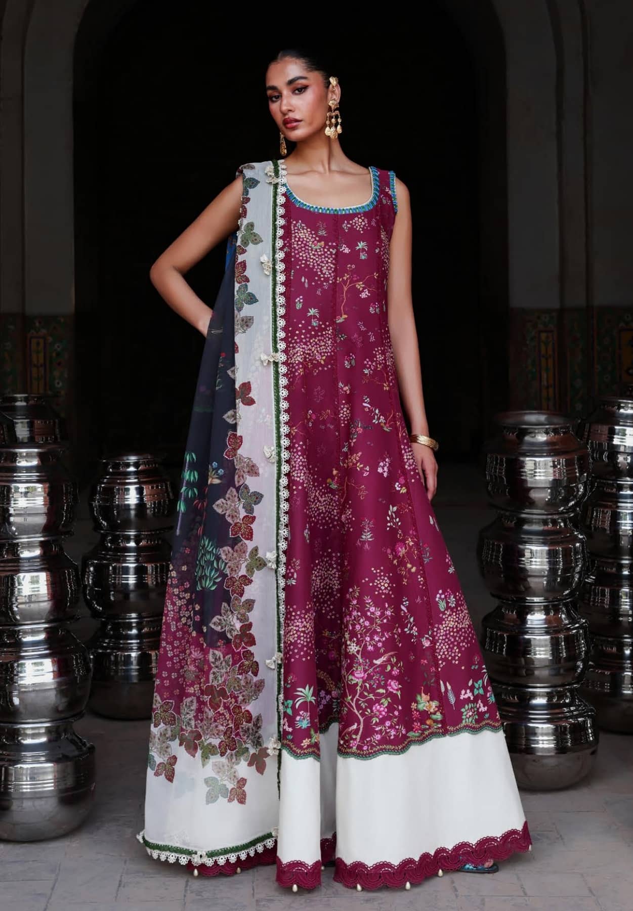 ing_republic_womens_wear_niomi_awwal_boutique
