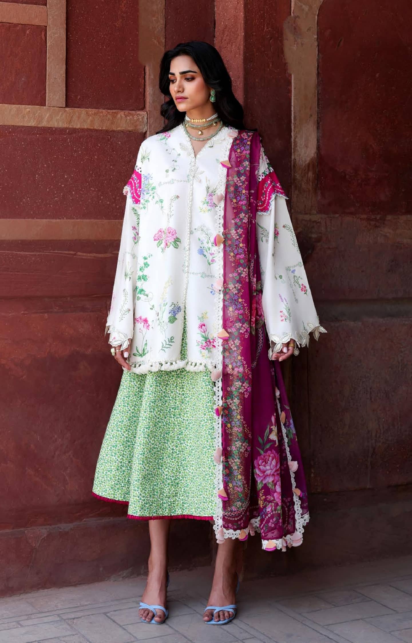ing_republic_womens_wear_niomi_awwal_boutique