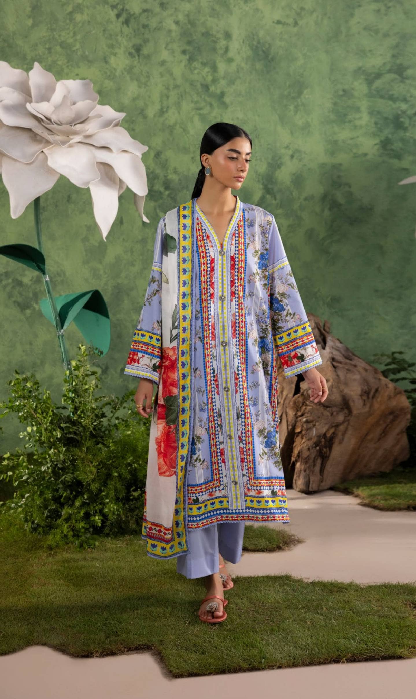 img_gul_ahmed_awwal_boutique