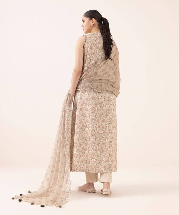 Restocked/Sapphire Intermix 25/Vol 2/Embroidered Cotton Suit/Beiges & Pink