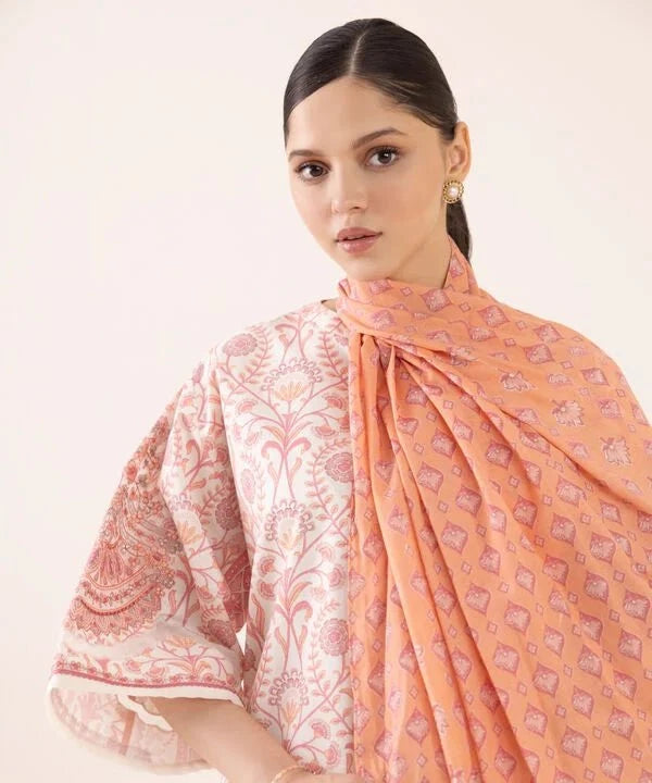 Restocked/Sapphire Intermix 25/Vol 2/Embroideried Cotton Suit/Pink & Off White