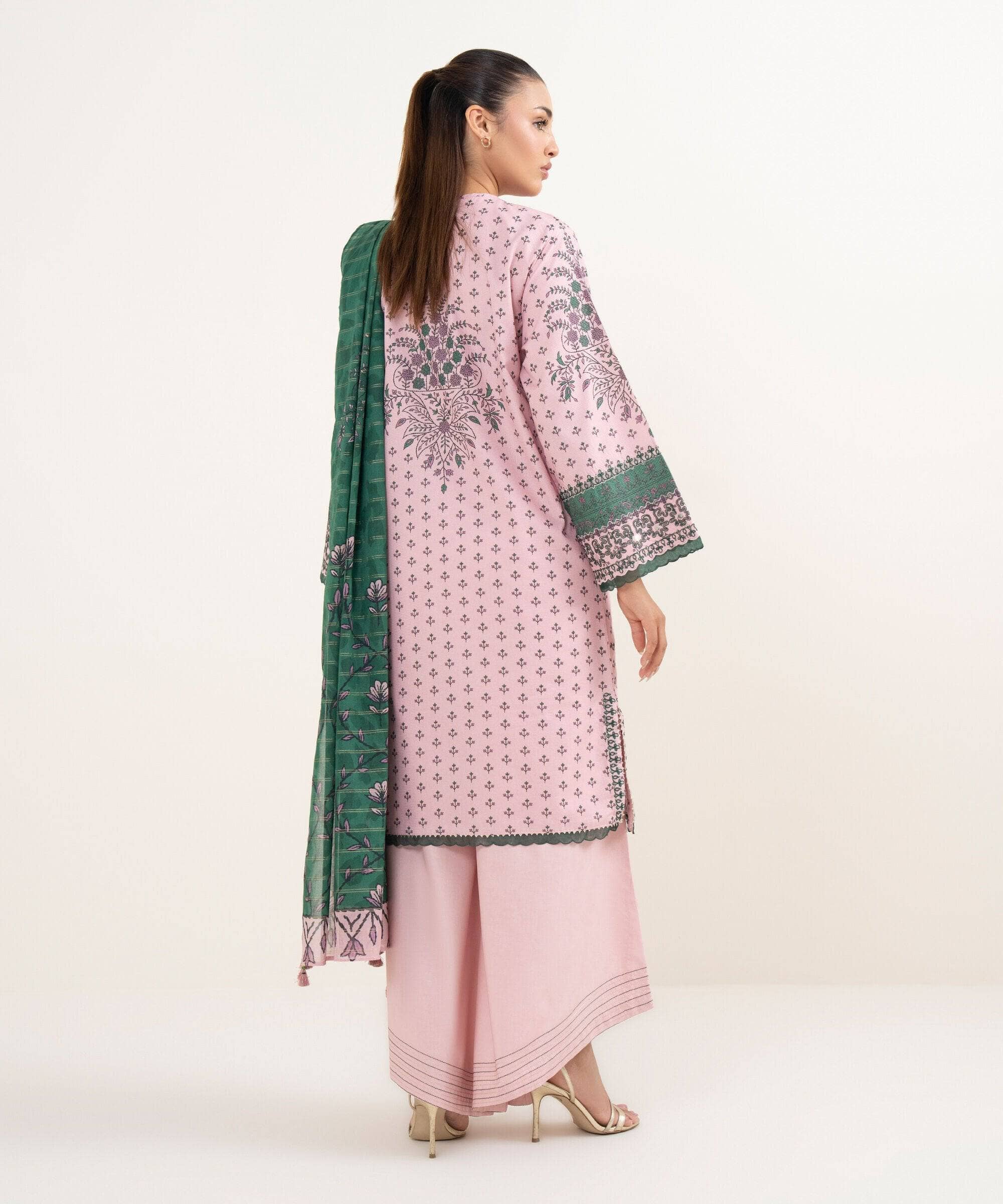 Sapphire Intermix 25/Vol 2/Embroideried Lawn Suit/Lilac