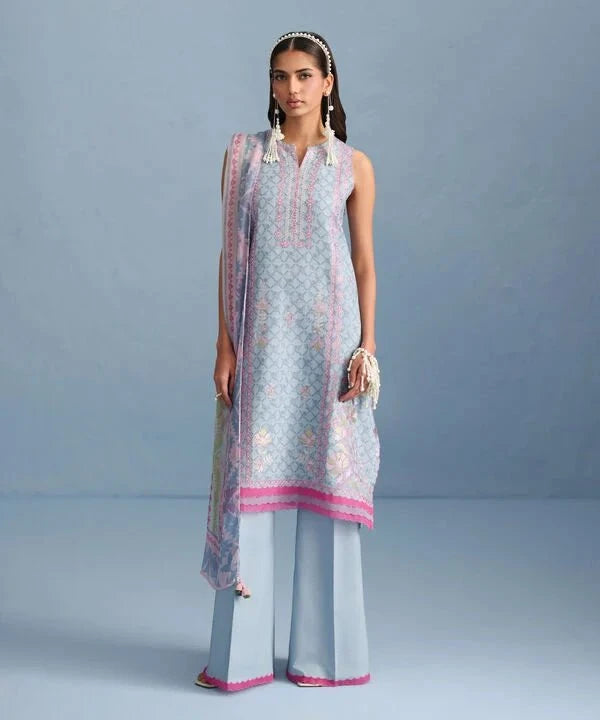 img_sapohire_intermix_lawn_awwal_boutiue