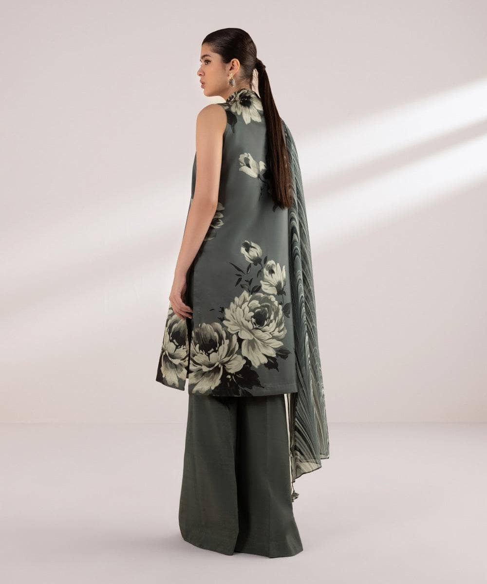 img_sapphire_lawn_24_awwal_boutique