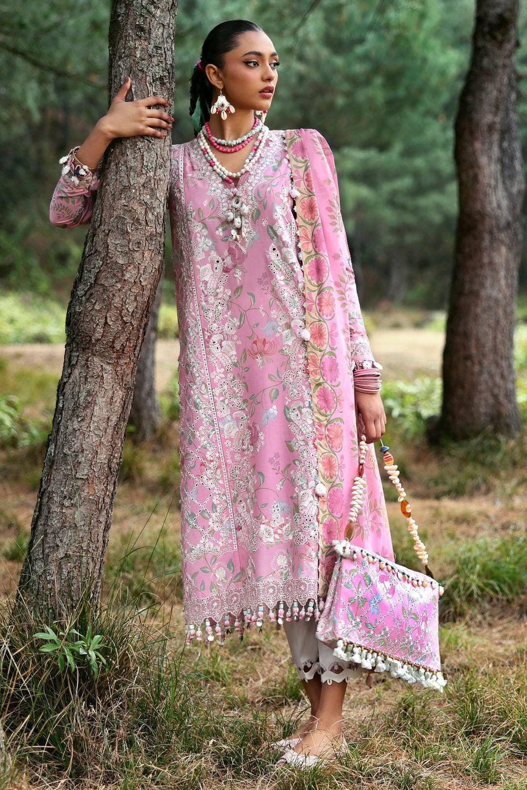 img_zaha_festive_lawn_neelum_awwal_boutique