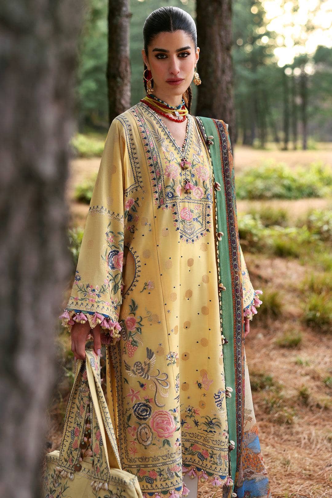 img_zaha_festive_lawn_neelum_awwal_boutique