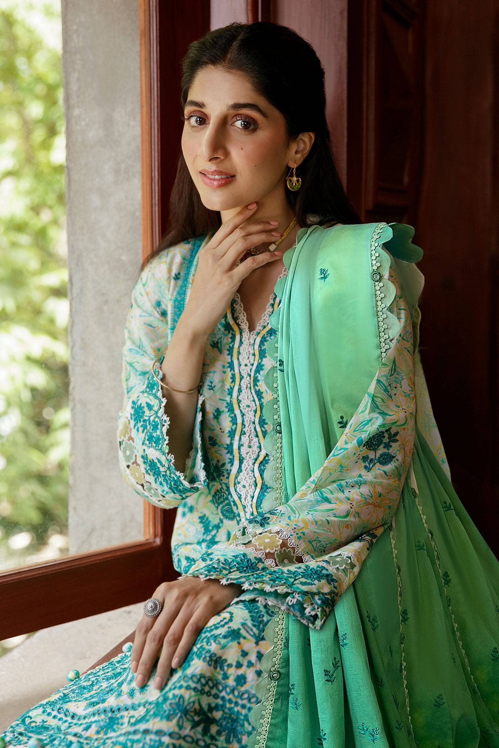 img_zaha_lawn_23_awwal_boutique