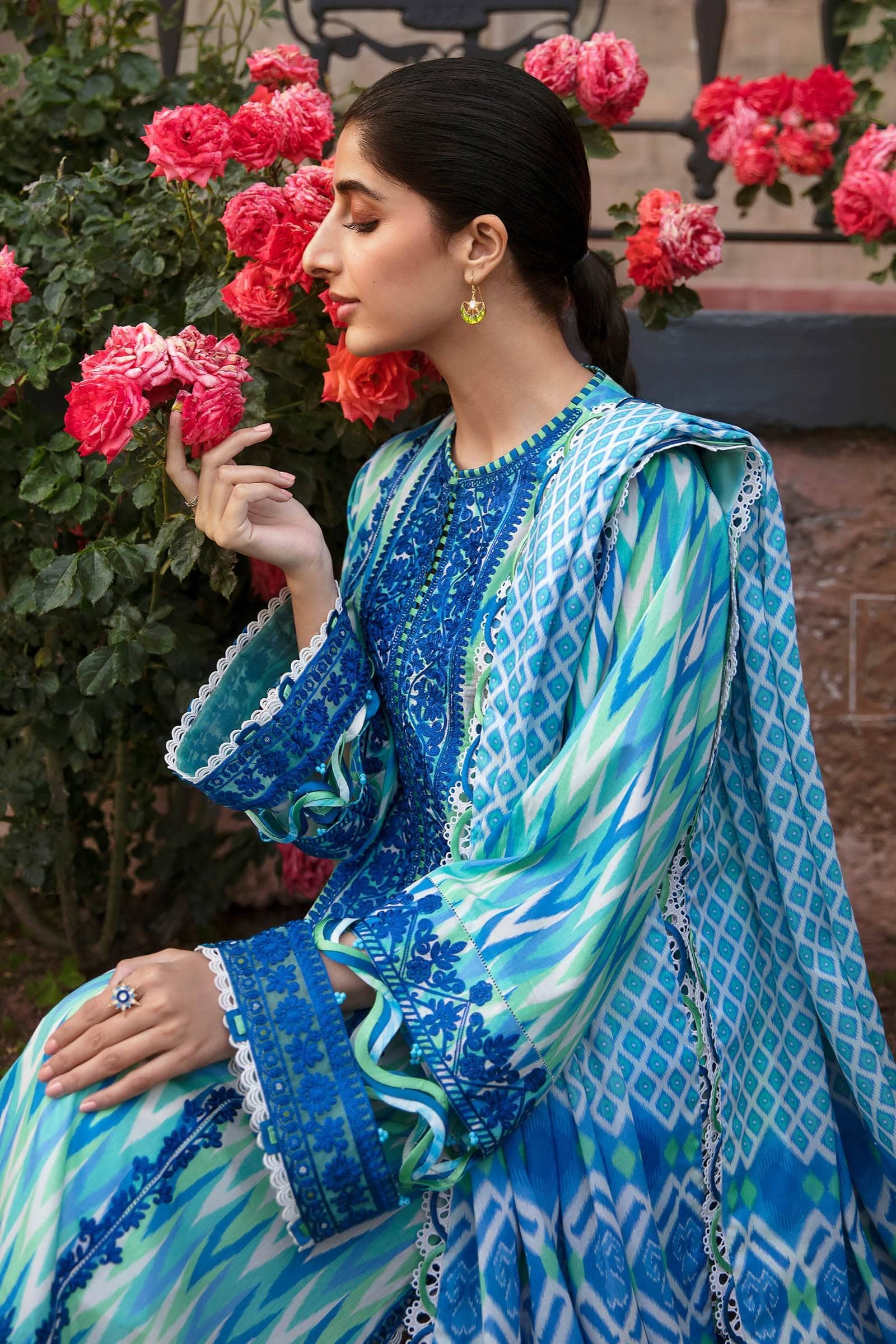 img_zaha_festive_eid_lawn_23_awwal_boutique