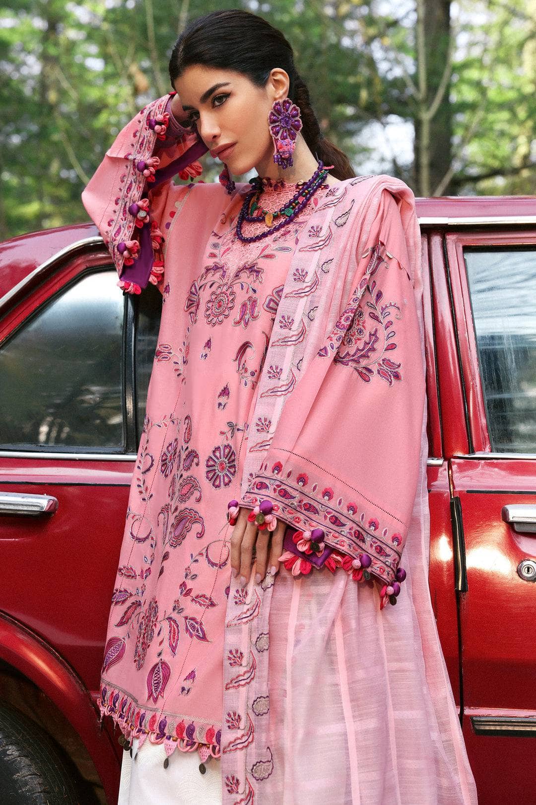 img_zaha_festive_lawn_neelum_awwal_boutique
