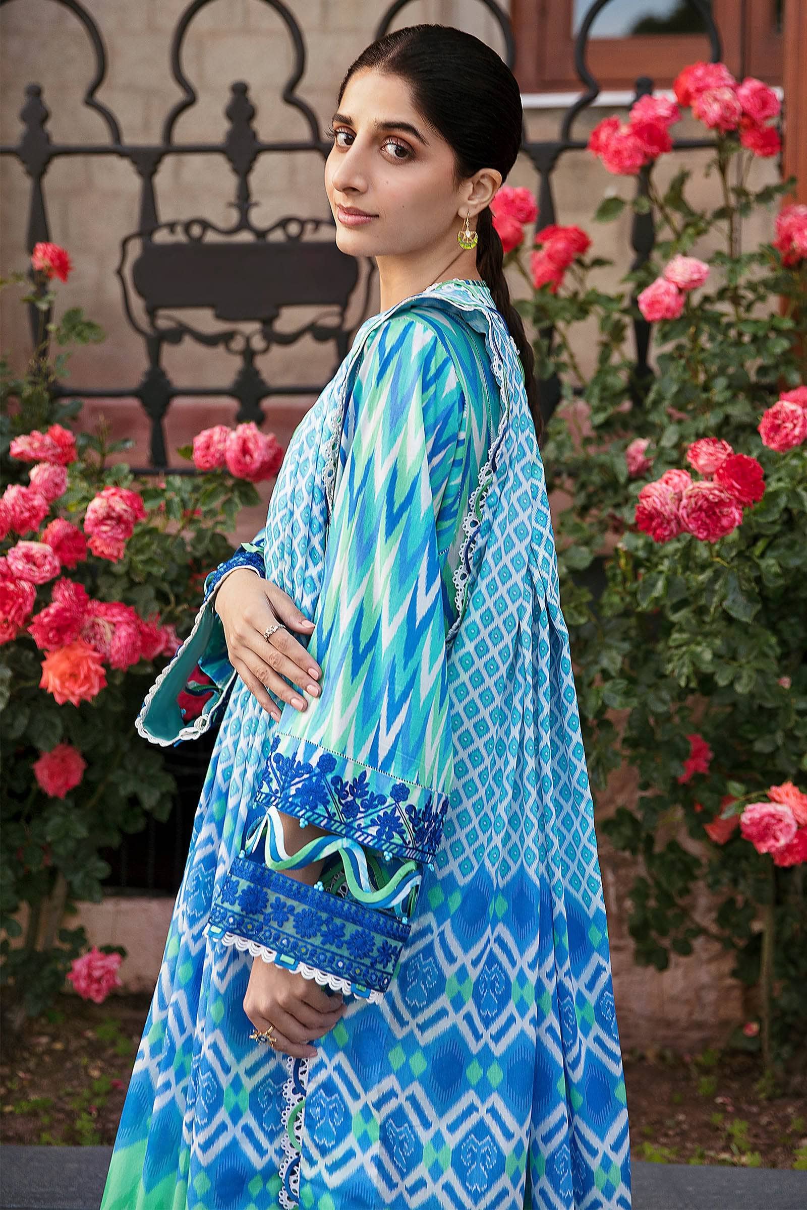 img_zaha_festive_eid_lawn_23_awwal_boutique