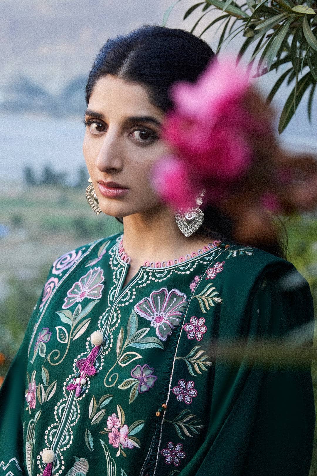 img_zaha_winter_24_awwal_boutique