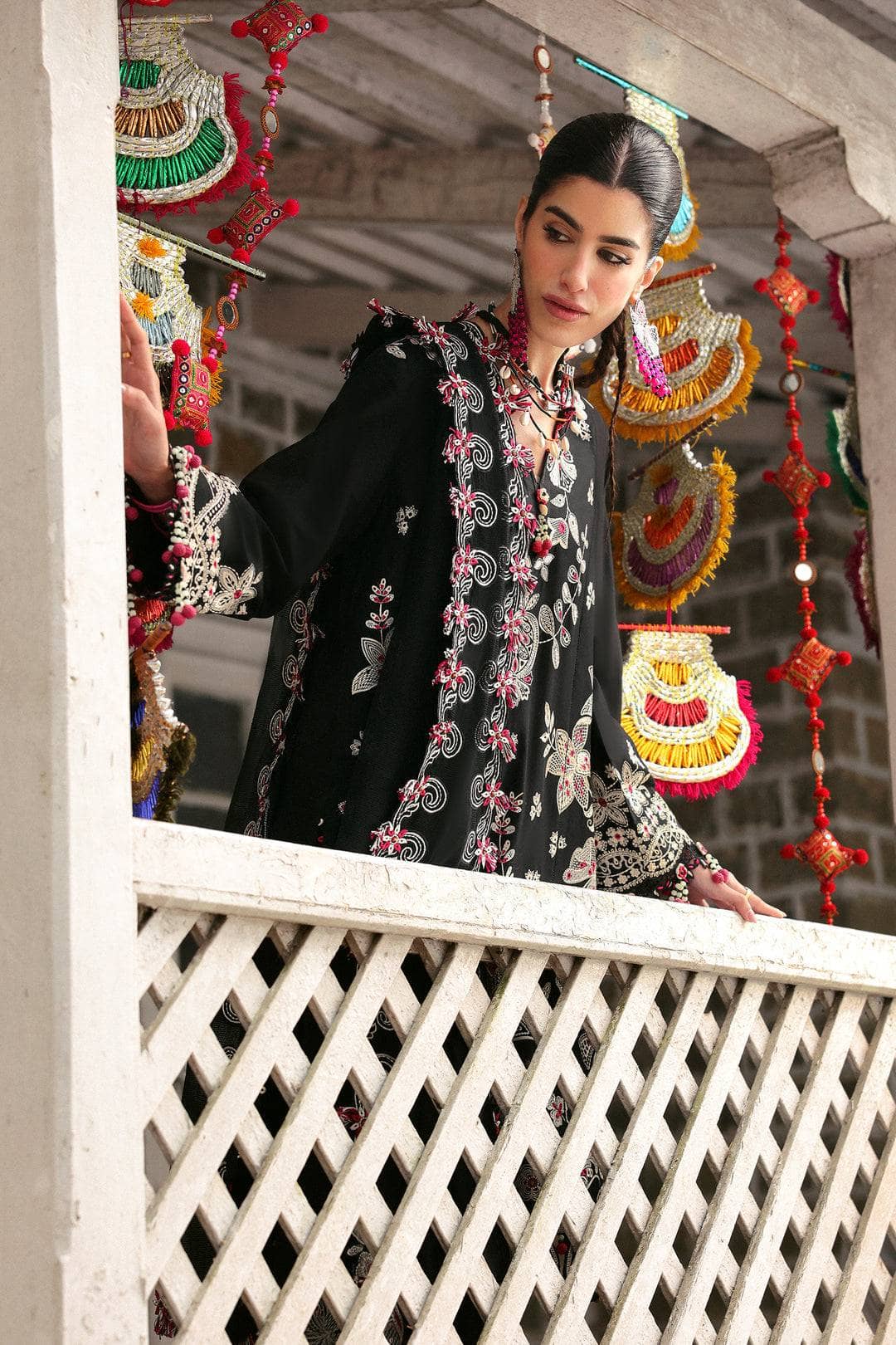 img_zaha_festive_lawn_neelum_awwal_boutique