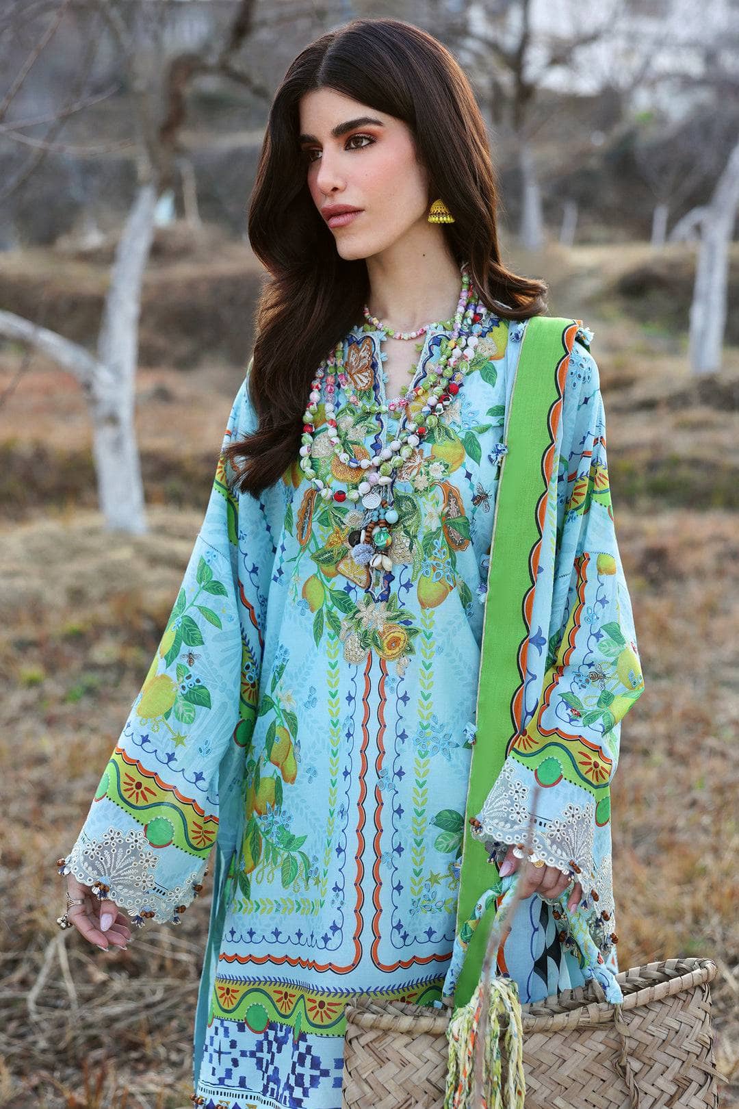 img_zaha_festive_lawn_neelum_awwal_boutique