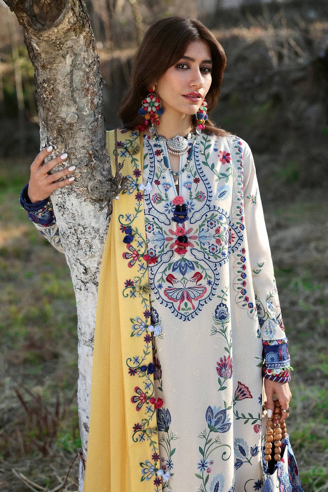 img_zaha_festive_lawn_neelum_awwal_boutique