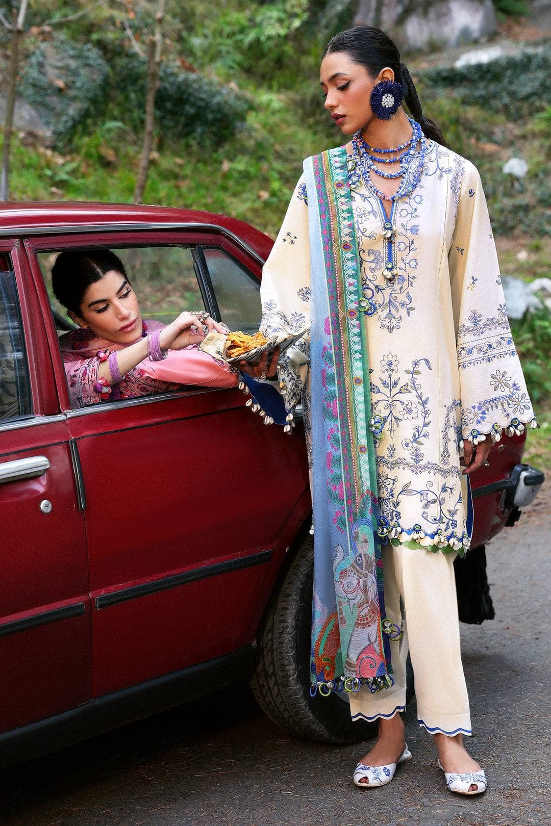 img_zaha_festive_lawn_neelum_awwal_boutique