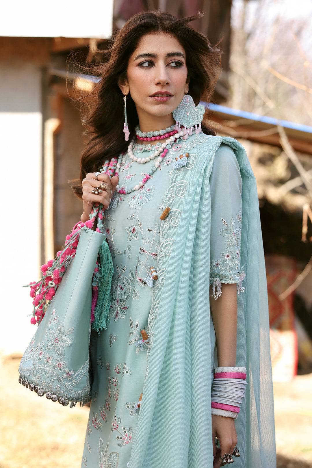 img_zaha_festive_lawn_neelum_awwal_boutique