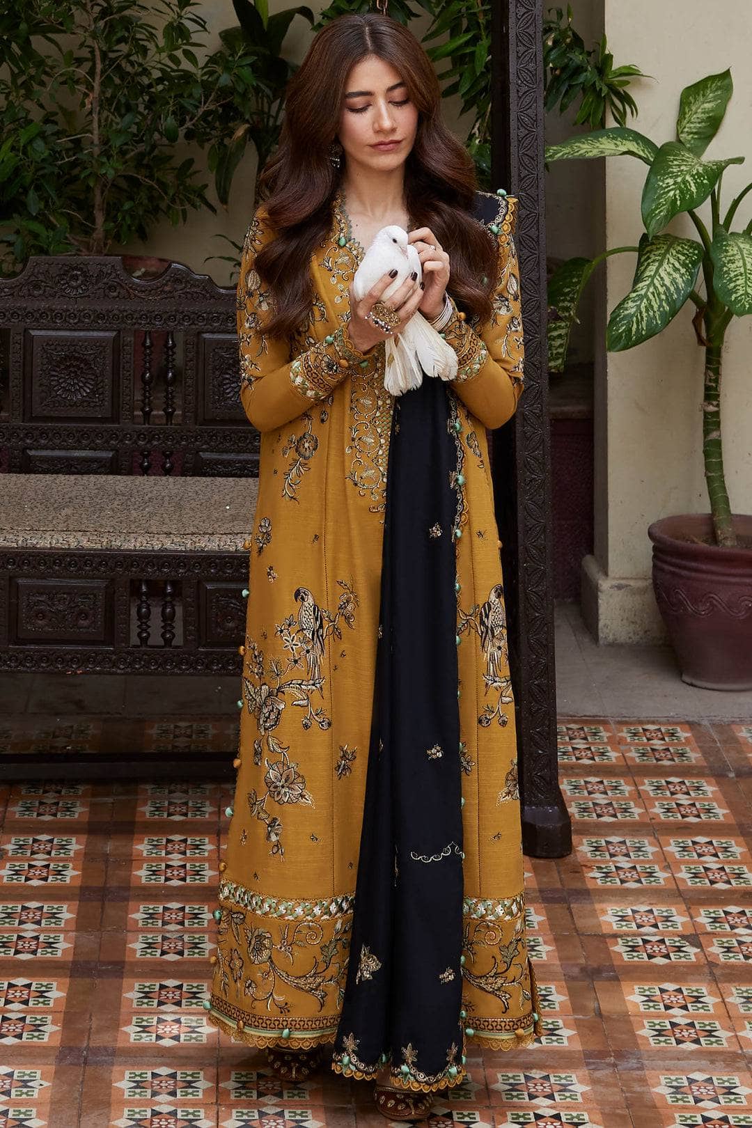 img_zaha_winter_23_awwal_boutique