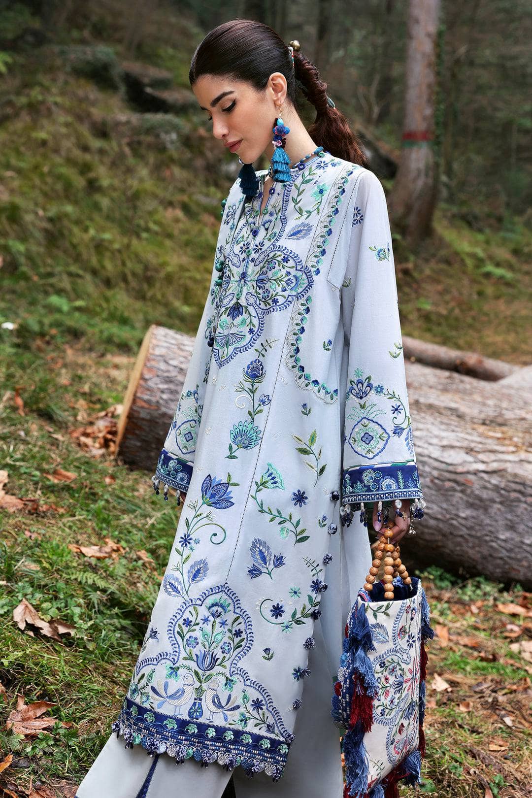 img_zaha_festive_lawn_neelum_awwal_boutique