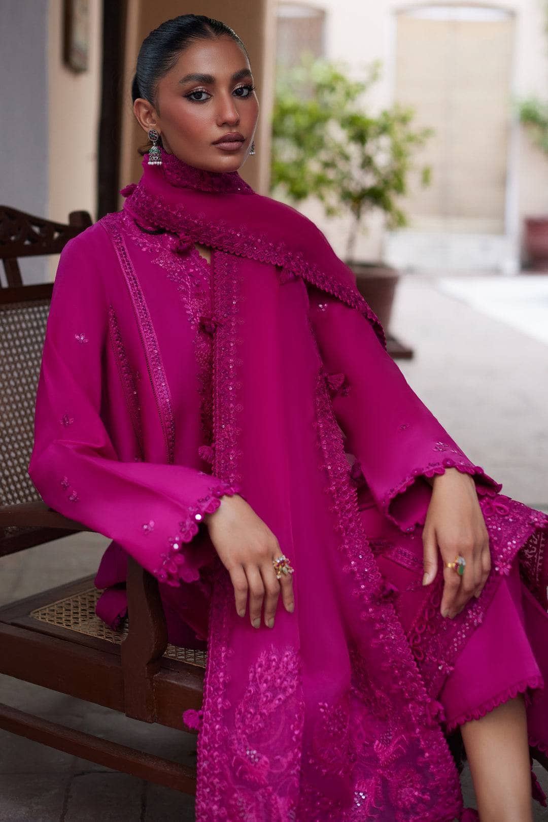 img_zaha_festive_lawn_awwal_boutique