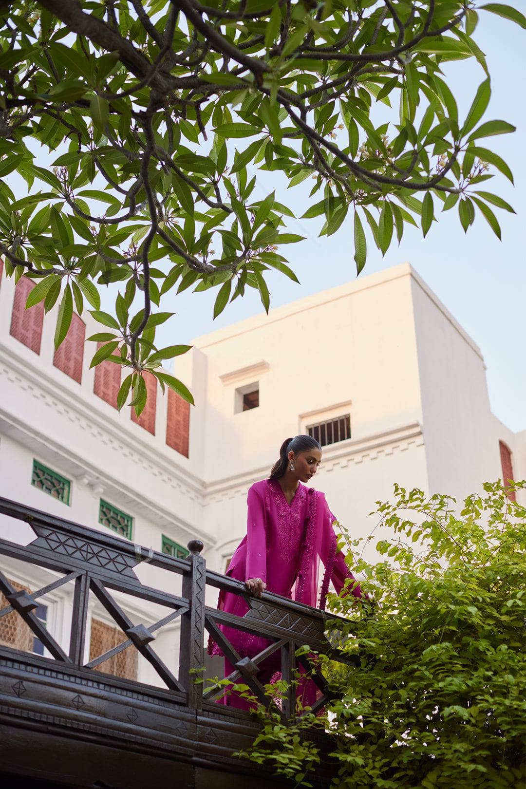 img_zaha_festive_lawn_awwal_boutique