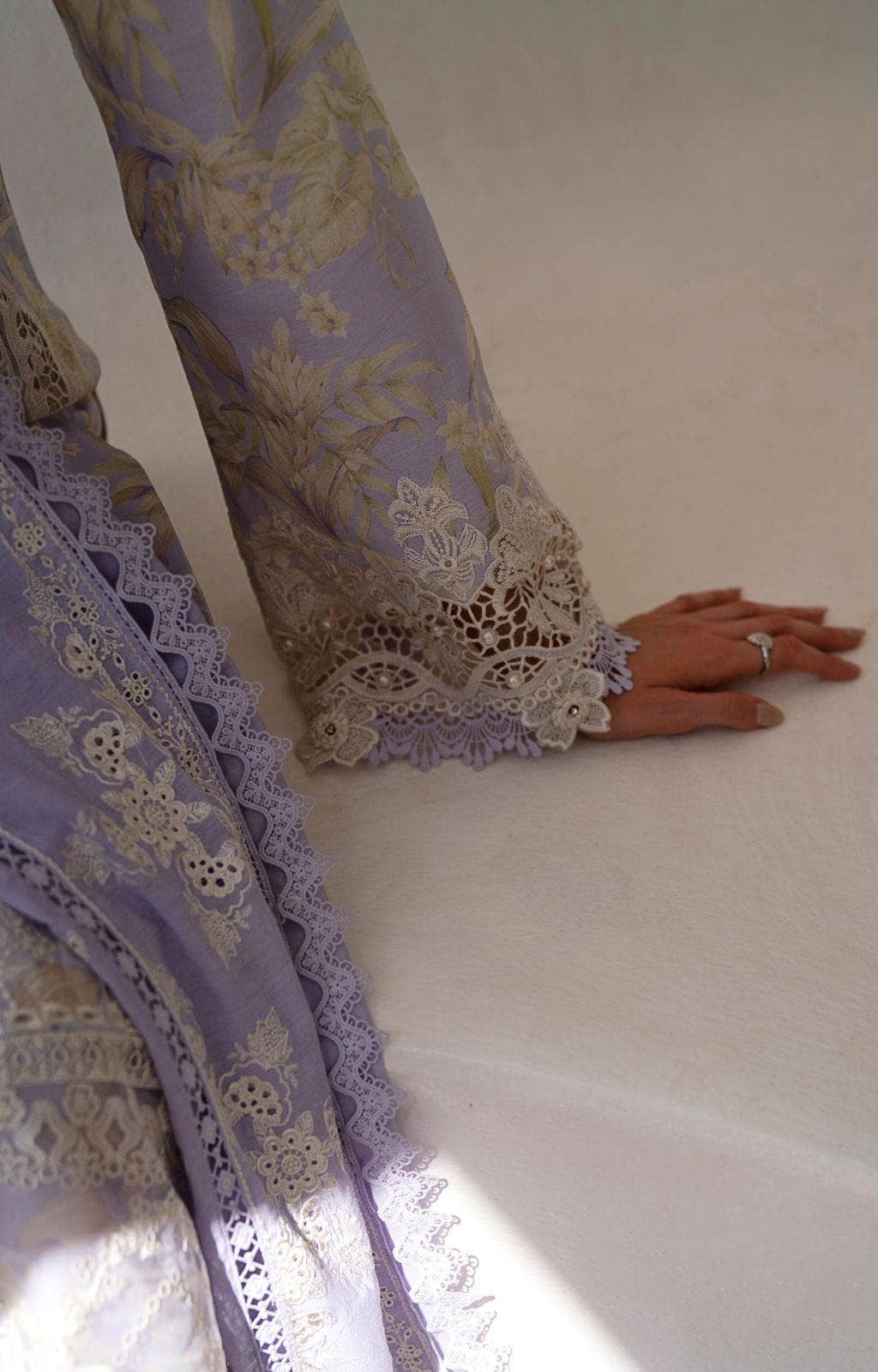 img_ajr_couture_printkari_awwal_boutique