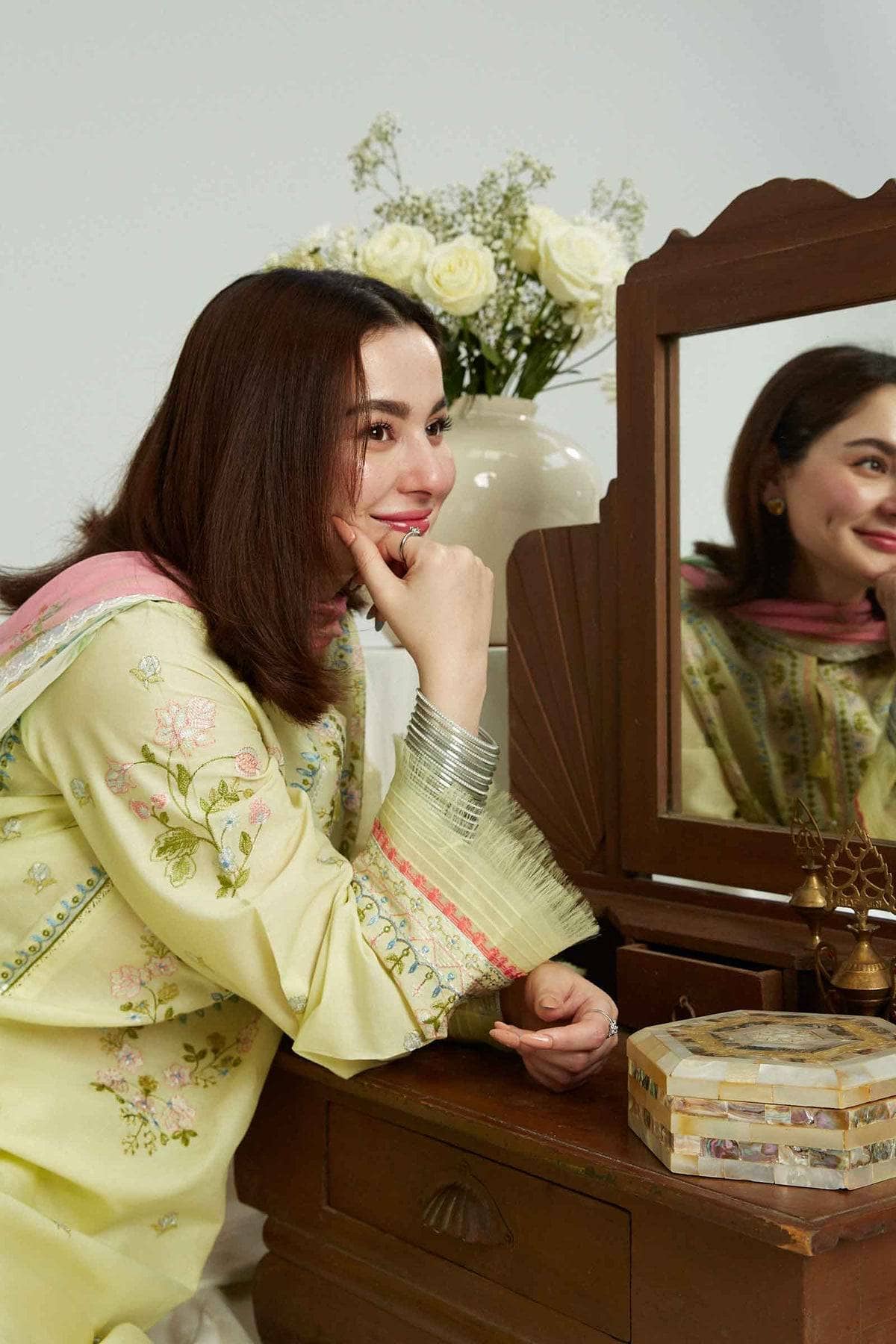 img_coco_by_zara_shahjahan_lawn_23_awwal_boutique