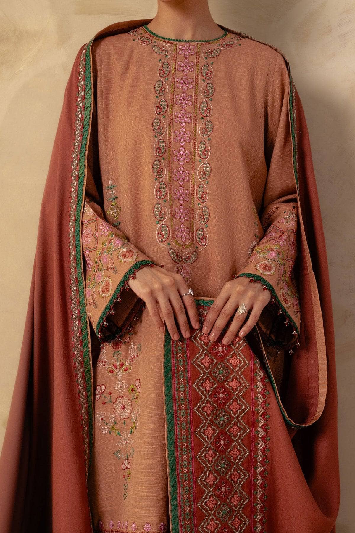 img_coco_winter_by_zara_shahjahan_awwal_boutique